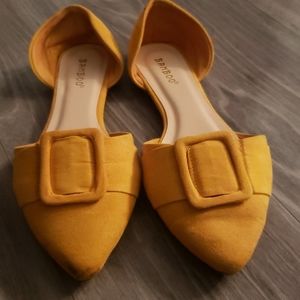 Women's flats